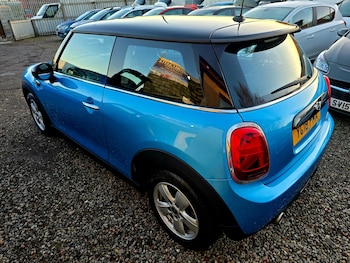 Used MINI Hatch 2018 for sale - 77047497: Photo