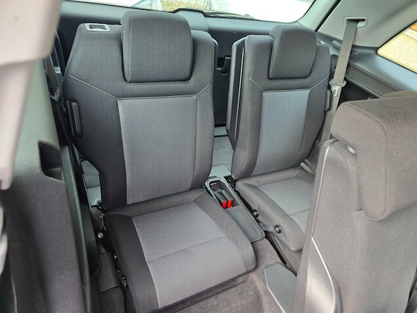Used Vauxhall Zafira 2011 for sale - 76225191: Photo 16