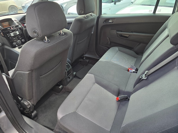 Used Vauxhall Zafira 2011 for sale - 76225191: Photo 17
