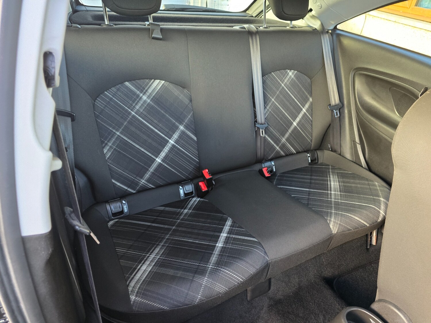 Used Vauxhall Corsa 2015 for sale - 76385728: Photo 15