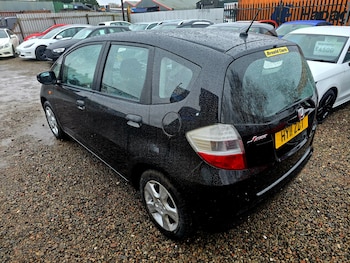 Used Honda Jazz 2011 for sale - 77522387: Photo