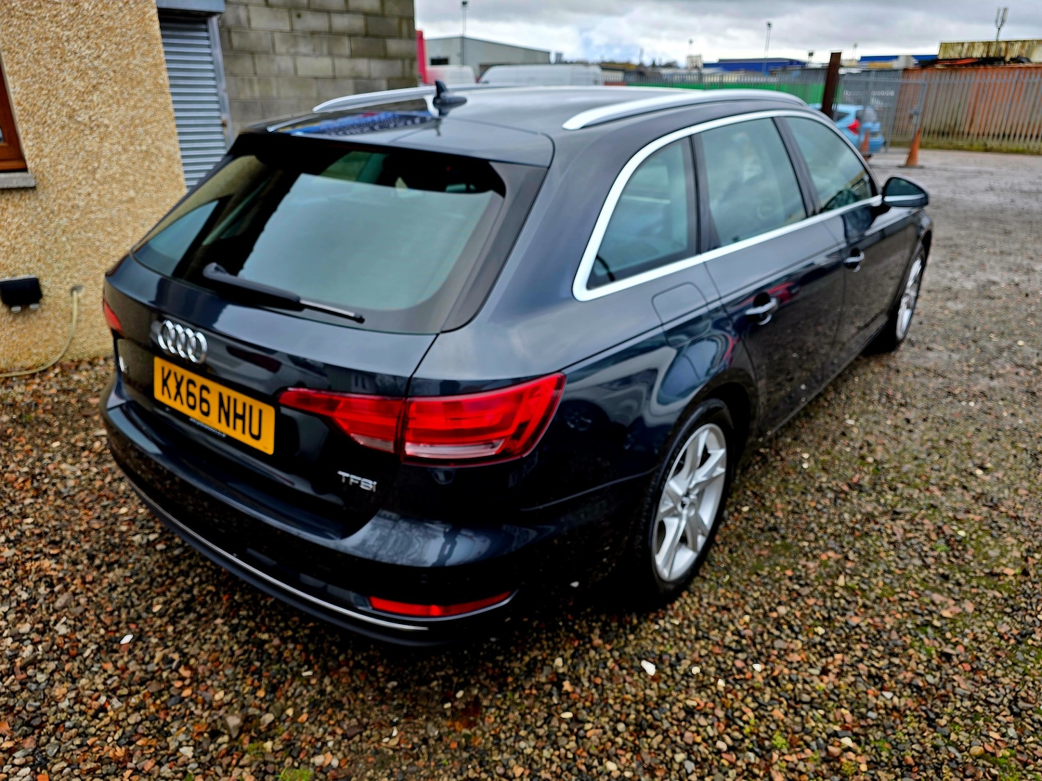 Used Audi A4 2016 for sale - 76518030: Photo 4