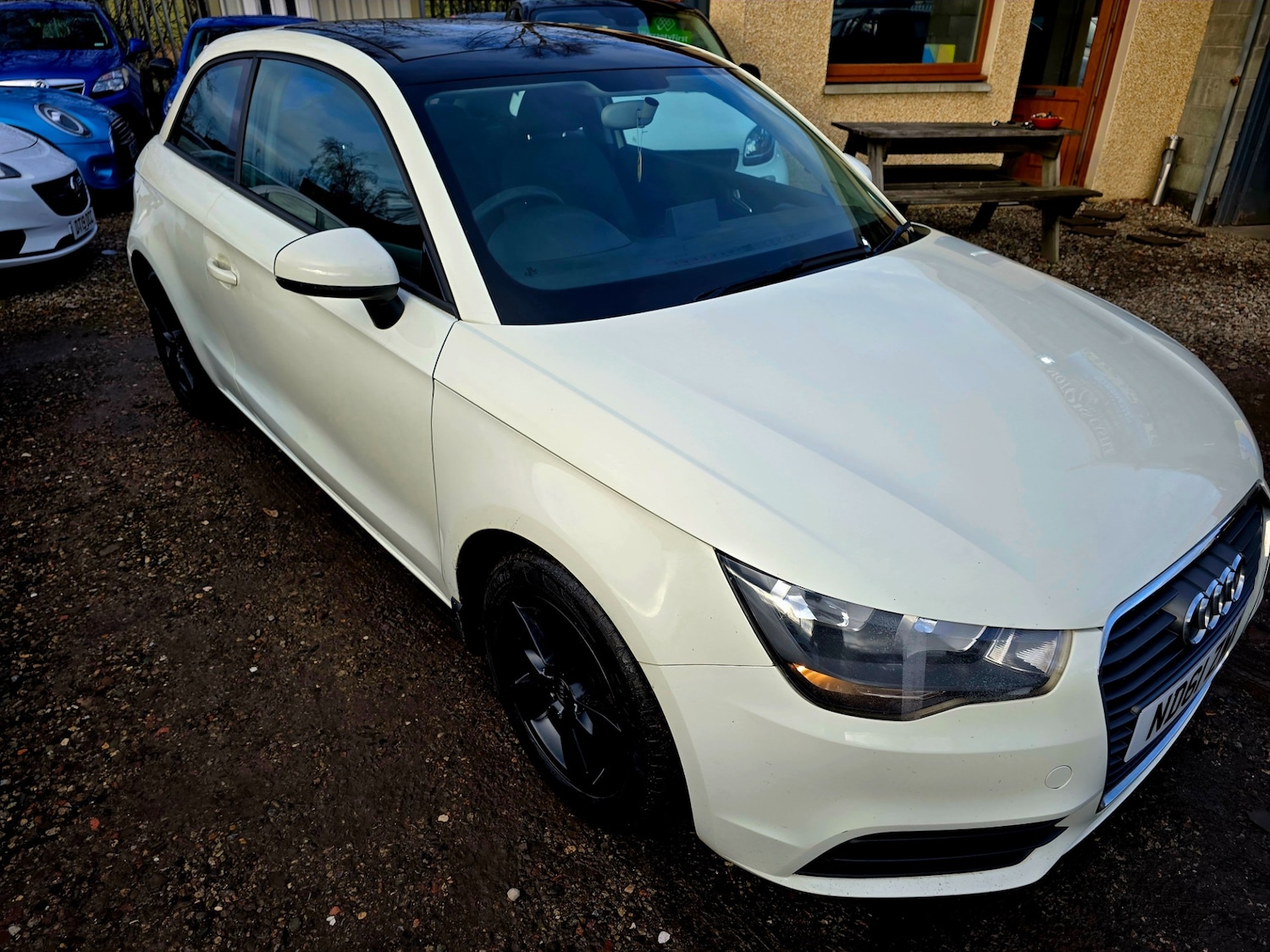 Used Audi A1 2012 for sale - 77235995: Photo 2