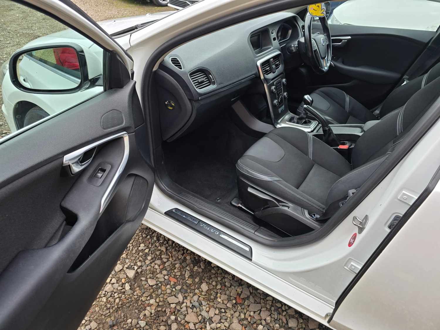 Used Volvo V40 2014 for sale - 76299328: Photo 12