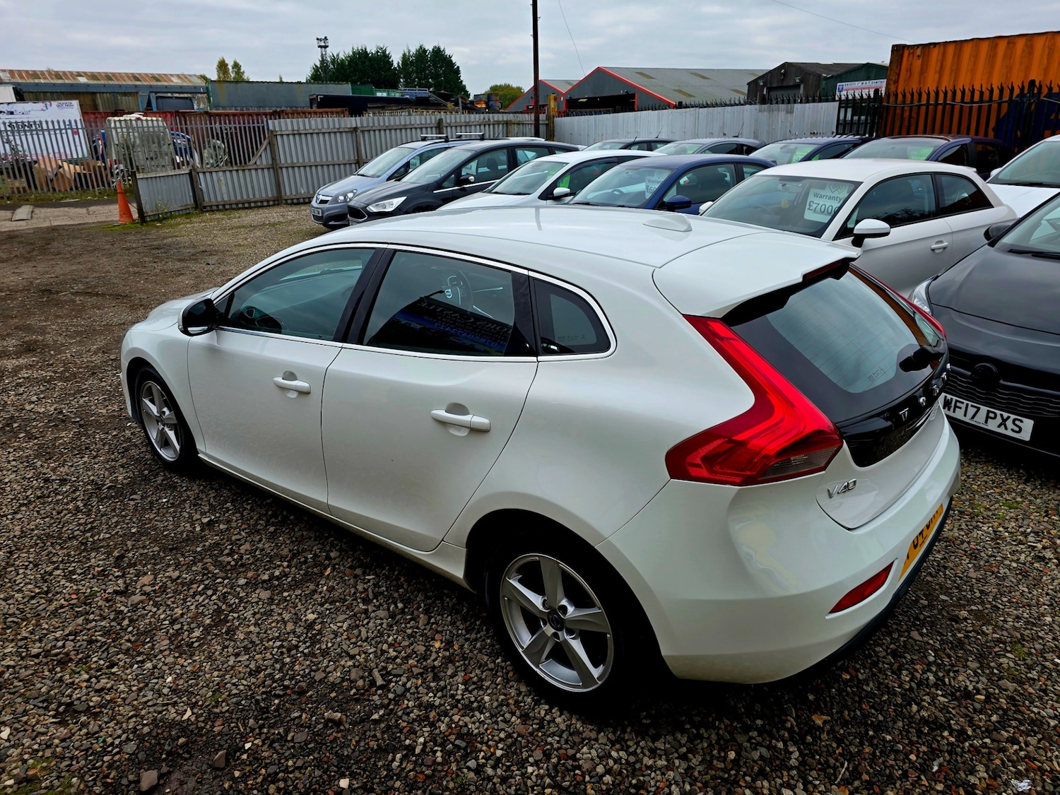 Used Volvo V40 2014 for sale - 76299328: Photo 3