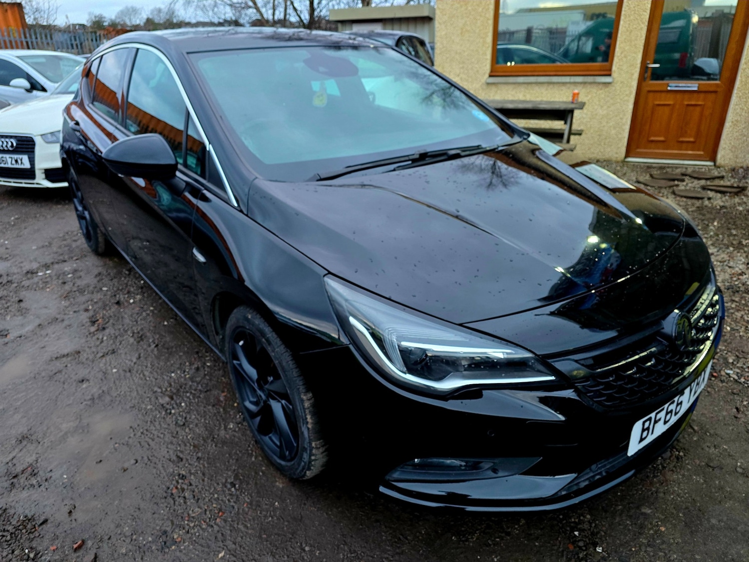 Used Vauxhall Astra 2016 for sale - 77236002: Photo 2