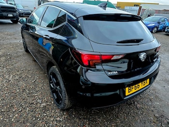 Used Vauxhall Astra 2016 for sale - 77236002: Photo