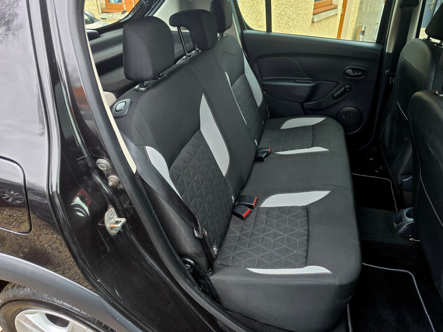 Used Dacia Sandero Stepway 2016 for sale - 78004319: Photo 12