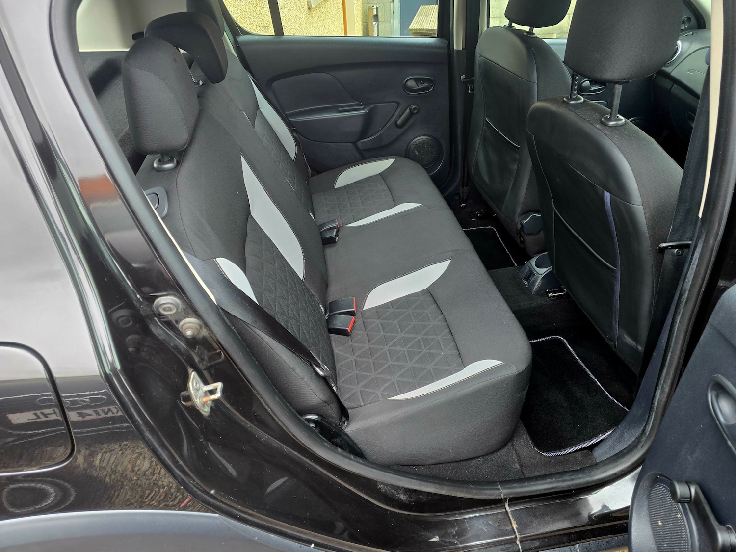 Used Dacia Sandero Stepway 2016 for sale - 78004319: Photo 13