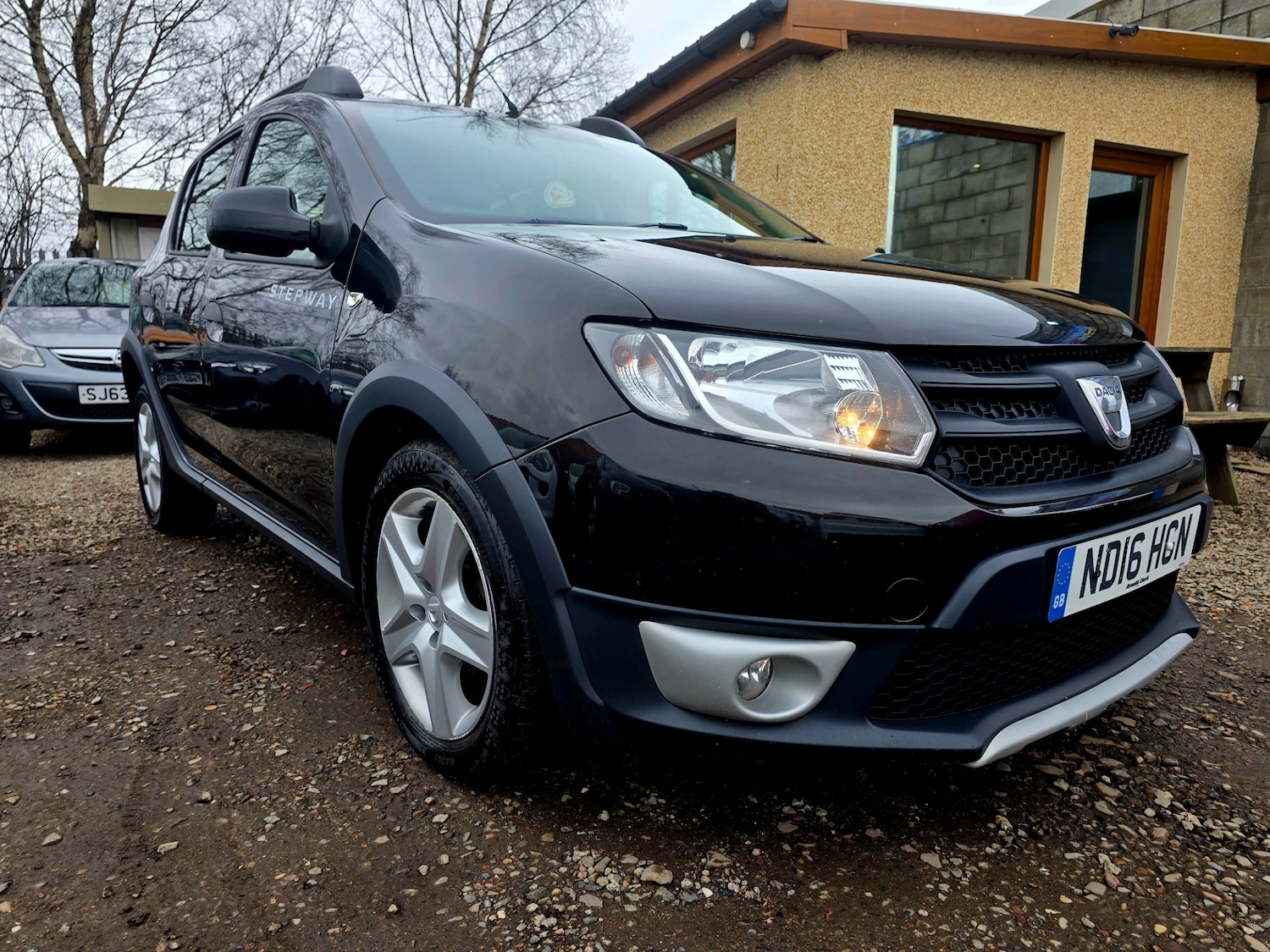 Used Dacia Sandero Stepway 2016 for sale - 78004319: Photo 2