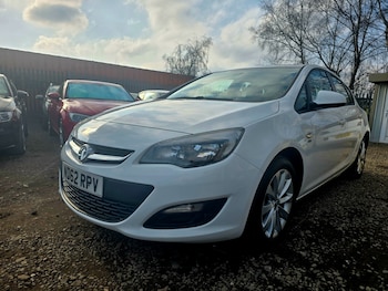 Used Vauxhall Astra 2013 for sale - 77749406: Photo