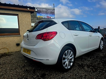 Used Vauxhall Astra 2013 for sale - 77749406: Photo