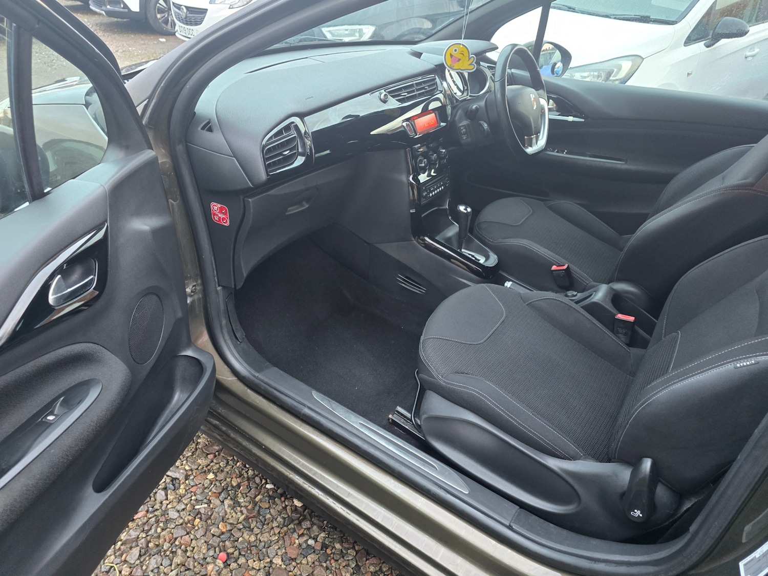 Used Citroen DS3 2013 for sale - 77080607: Photo 13