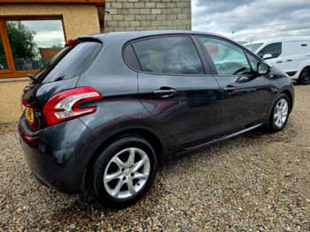 Used Peugeot 208 2014 for sale - 74695165: Photo