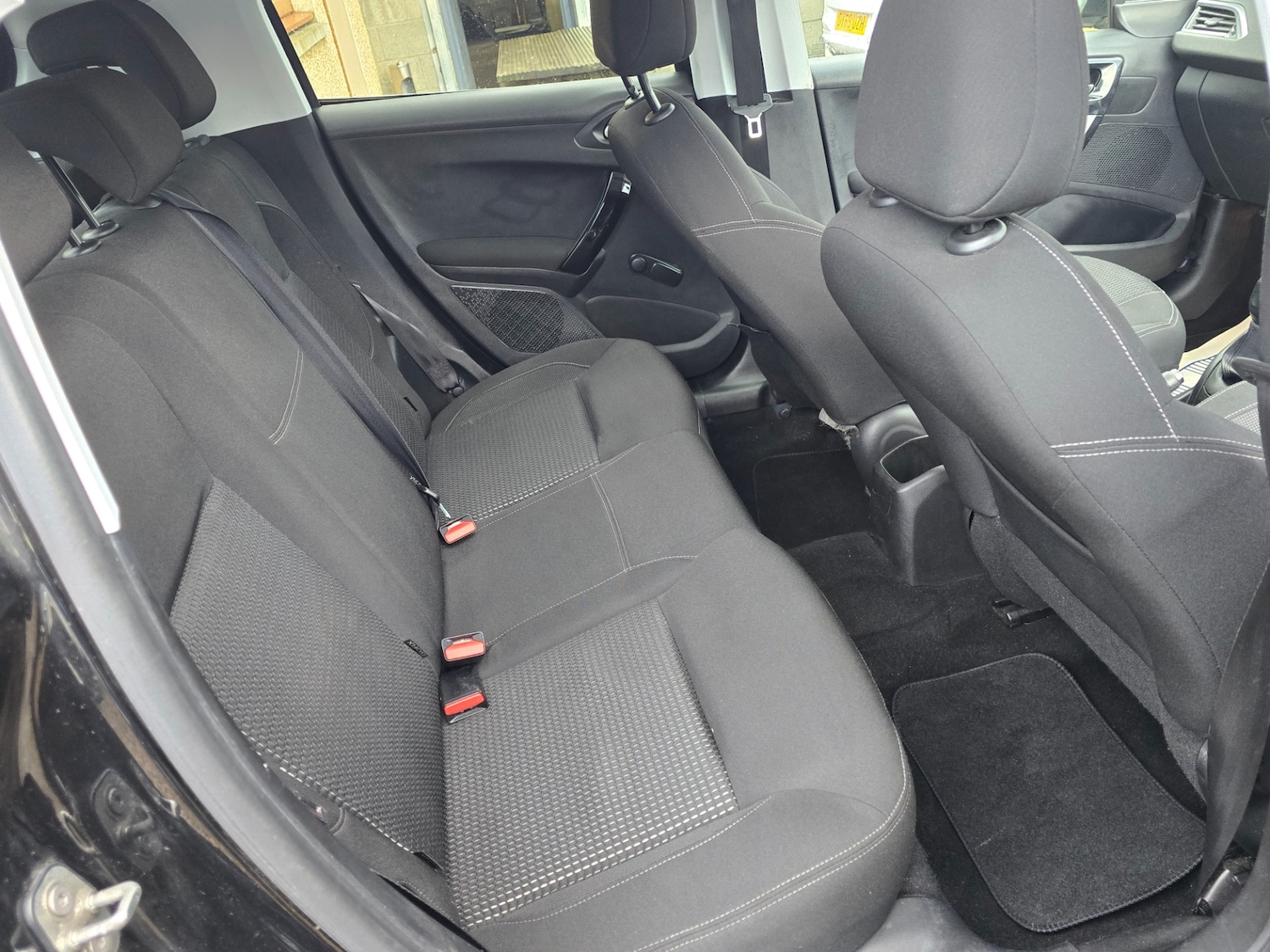 Used Peugeot 208 2017 for sale - 77314207: Photo 6