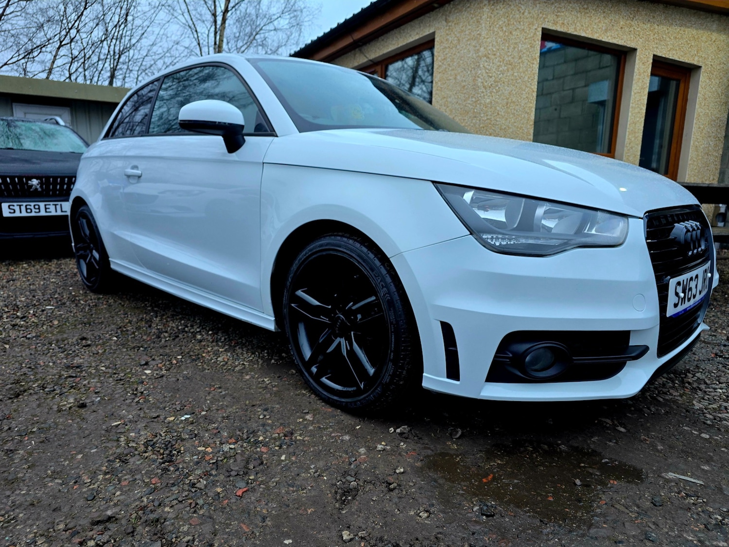 Used Audi A1 2013 for sale - 77423700: Photo 2