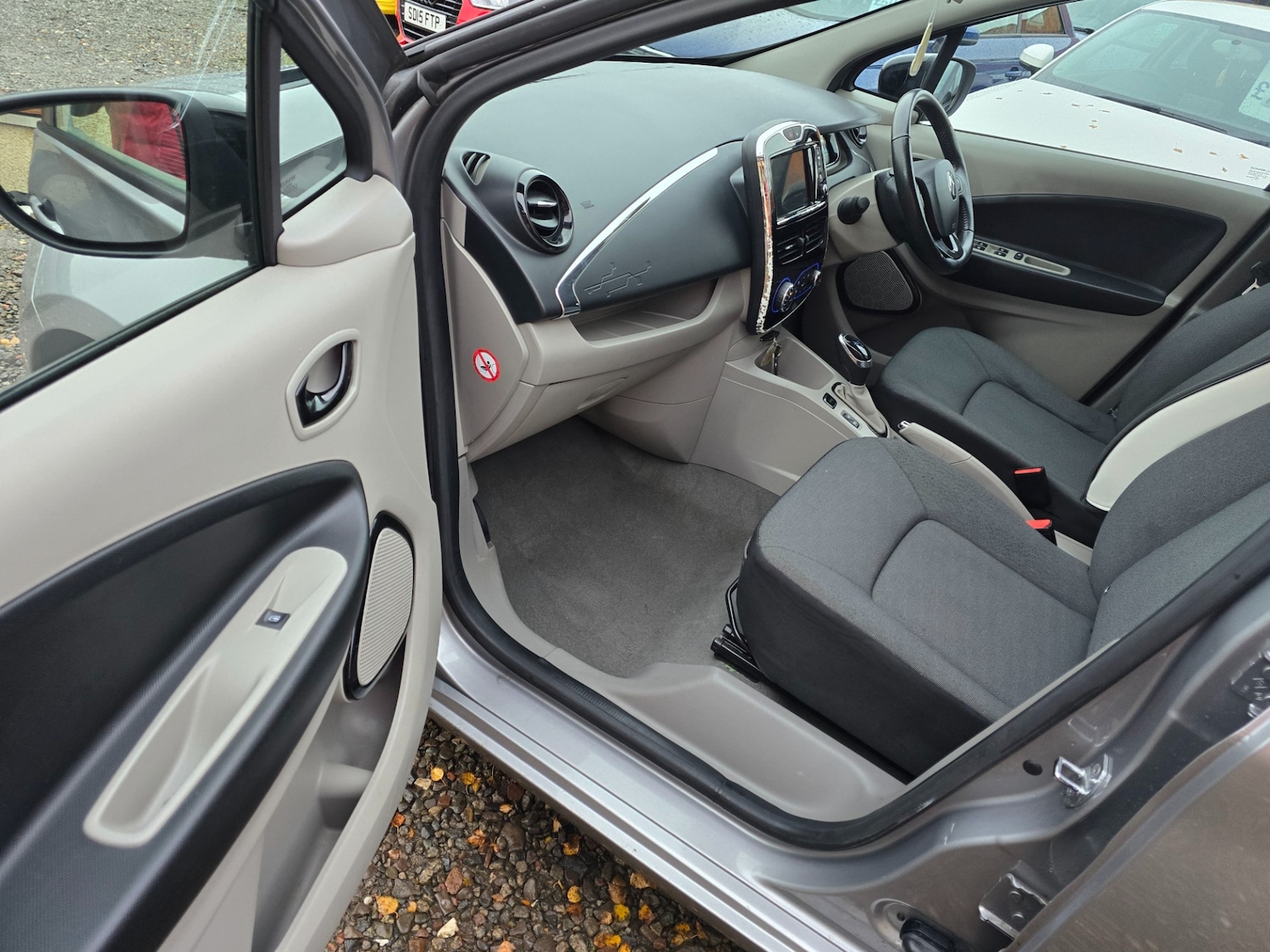 Used Renault Zoe 2016 for sale - 76368986: Photo 10