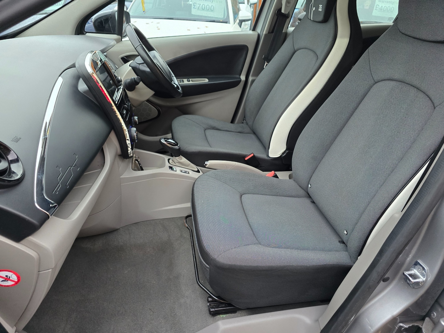 Used Renault Zoe 2016 for sale - 76368986: Photo 11