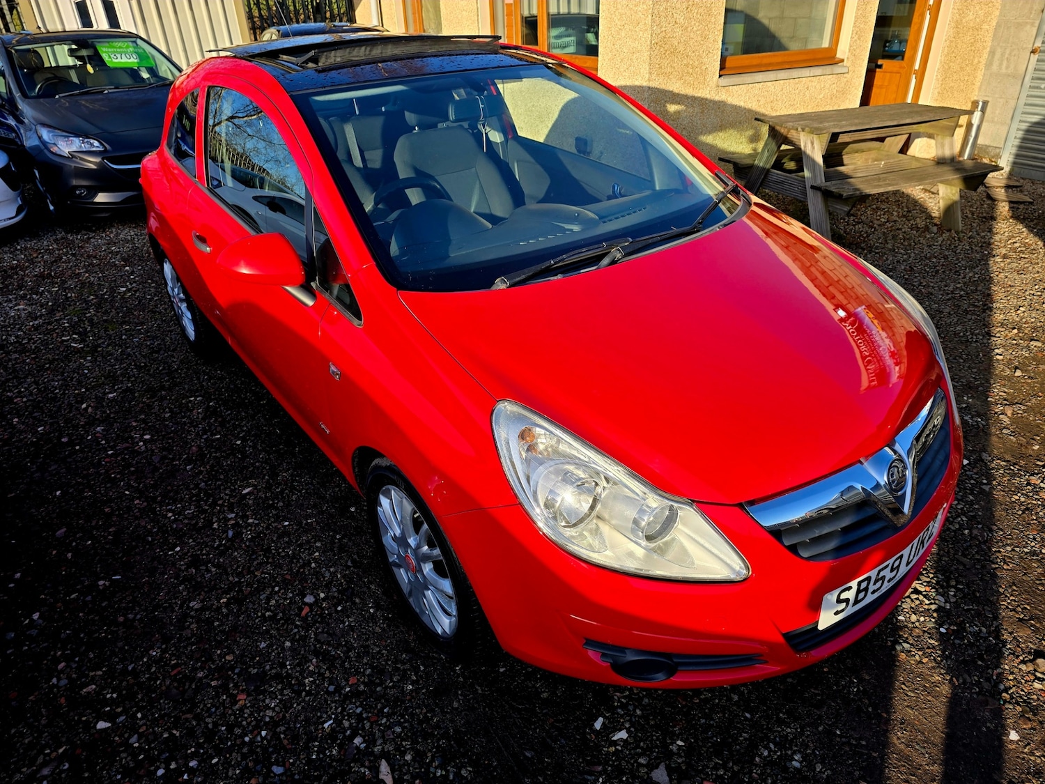 Used Vauxhall Corsa 2009 for sale - 76785485: Photo 2