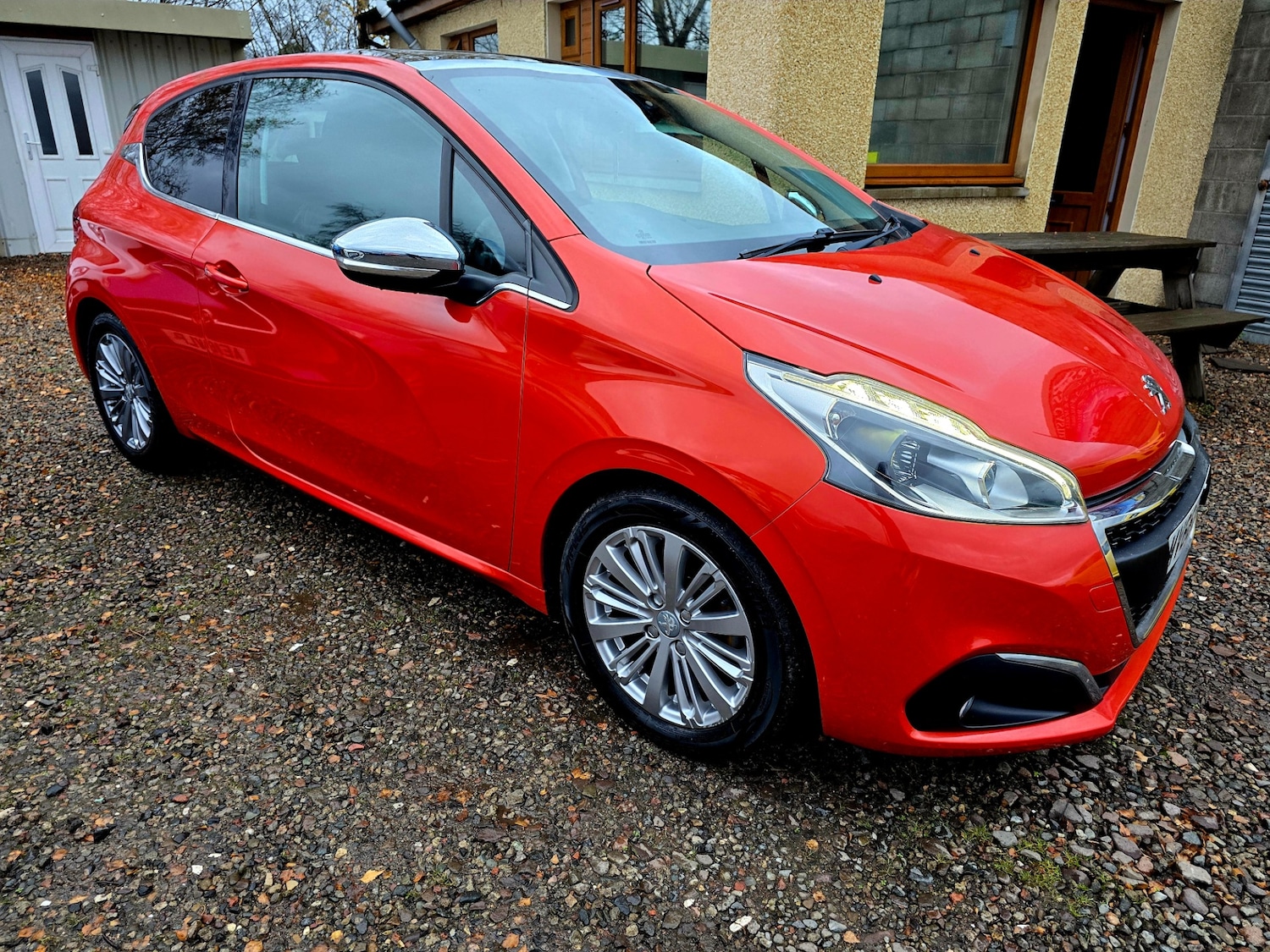 Used Peugeot 208 2016 for sale - 76427848: Photo 10