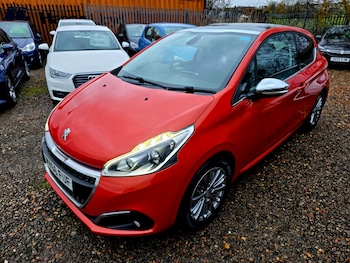 Used Peugeot 208 2016 for sale - 76427848: Photo