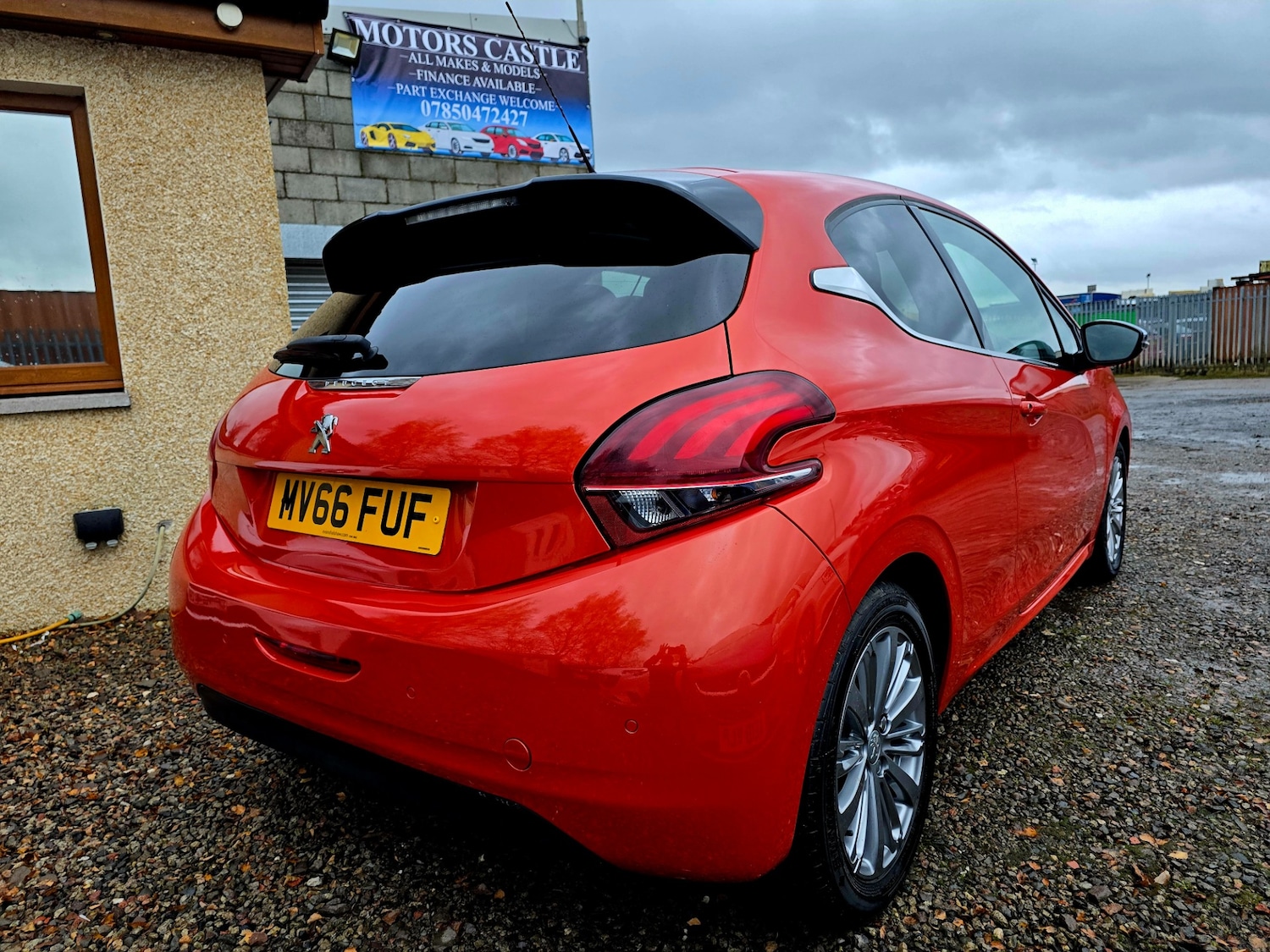 Used Peugeot 208 2016 for sale - 76427848: Photo 5