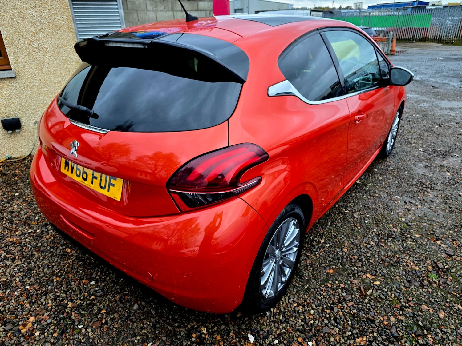 Used Peugeot 208 2016 for sale - 76427848: Photo 8
