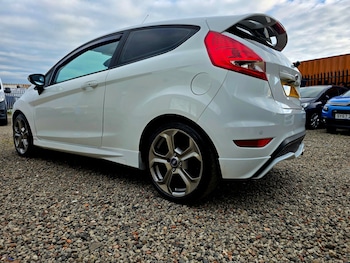 Used Ford Fiesta 2011 for sale - 75656205: Photo