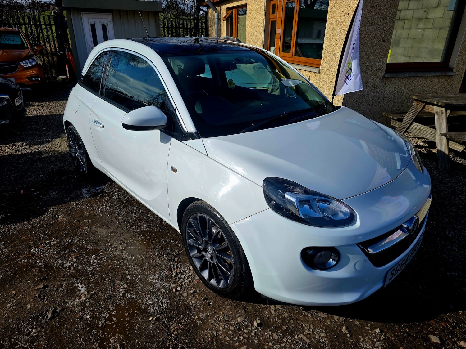 Used Vauxhall ADAM for sale - 78112682: Photo 2