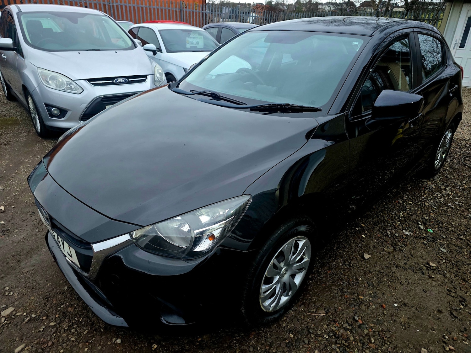 Used Mazda Mazda2 2015 for sale - 77822531: Photo 2