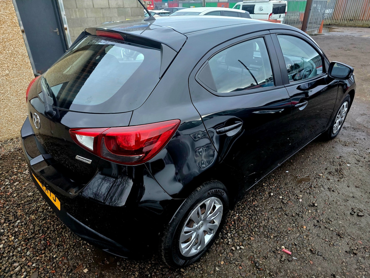 Used Mazda Mazda2 2015 for sale - 77822531: Photo 4