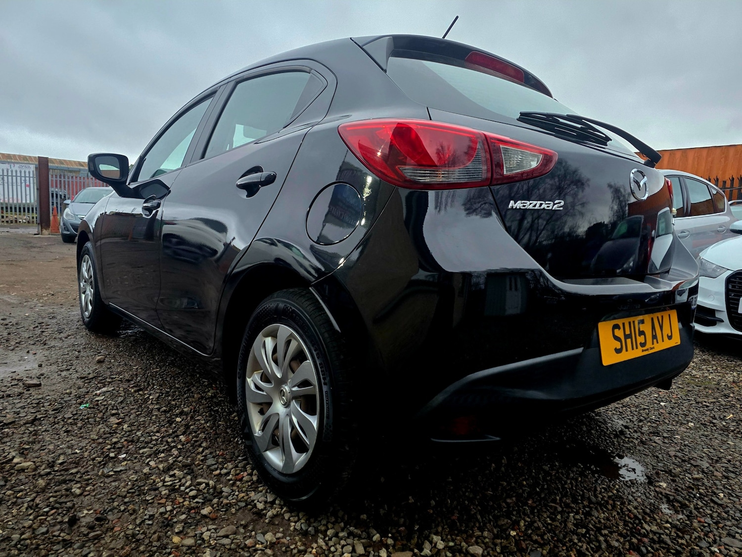 Used Mazda Mazda2 2015 for sale - 77822531: Photo 5