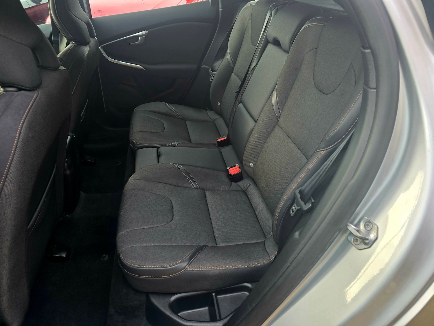 Used Volvo V40 2015 for sale - 77782050: Photo 14