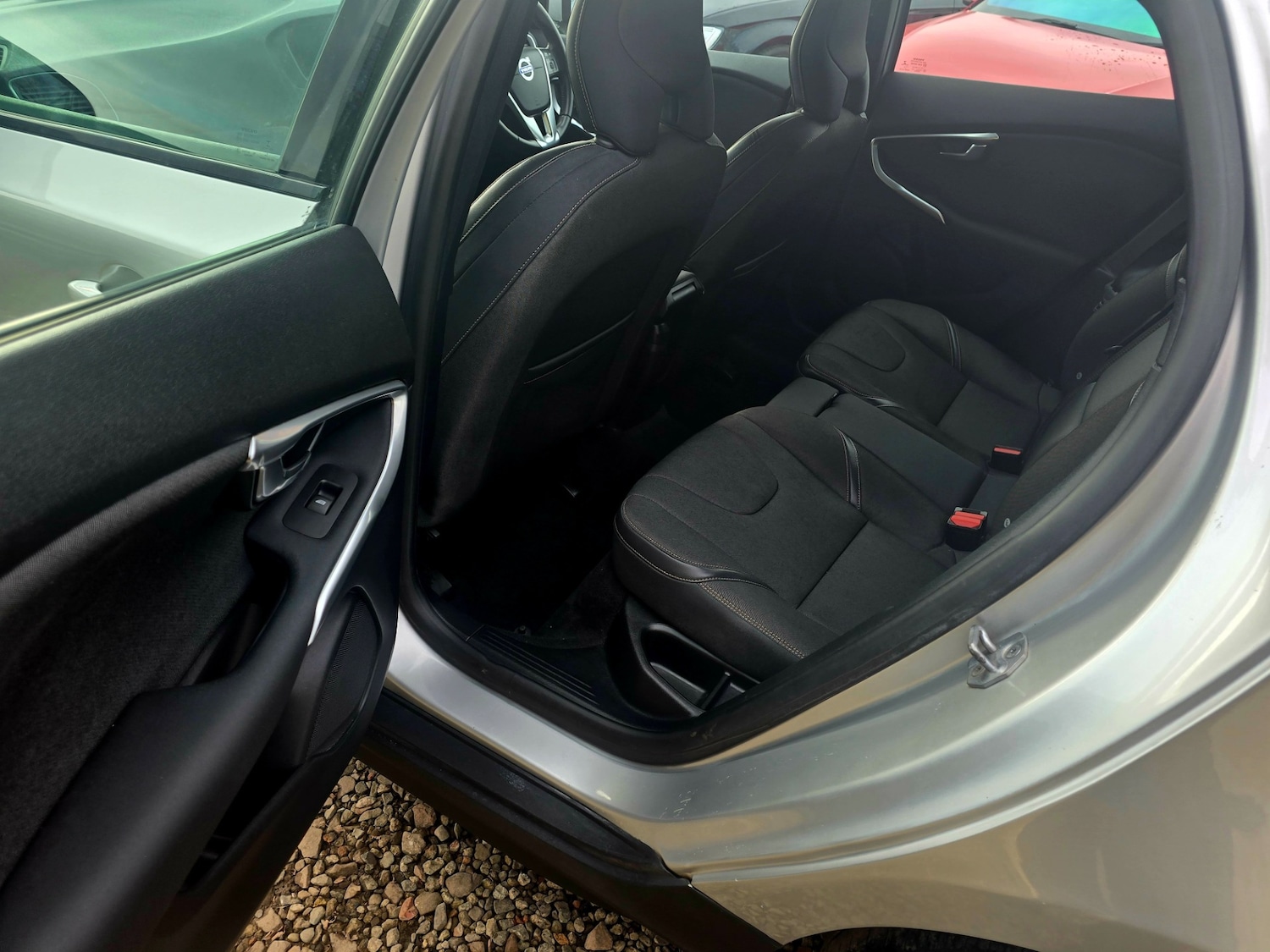 Used Volvo V40 2015 for sale - 77782050: Photo 16