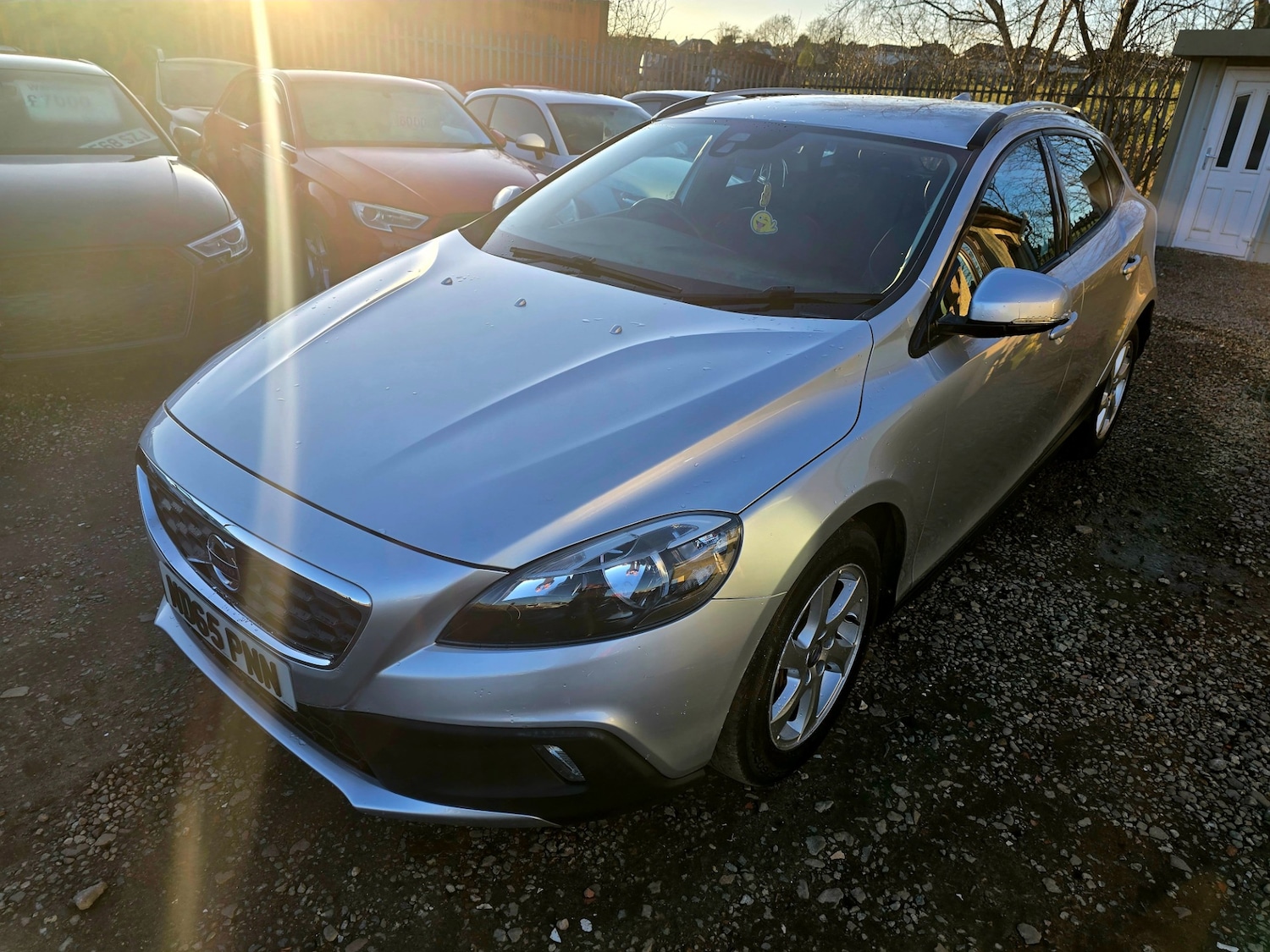 Used Volvo V40 2015 for sale - 77782050: Photo 6