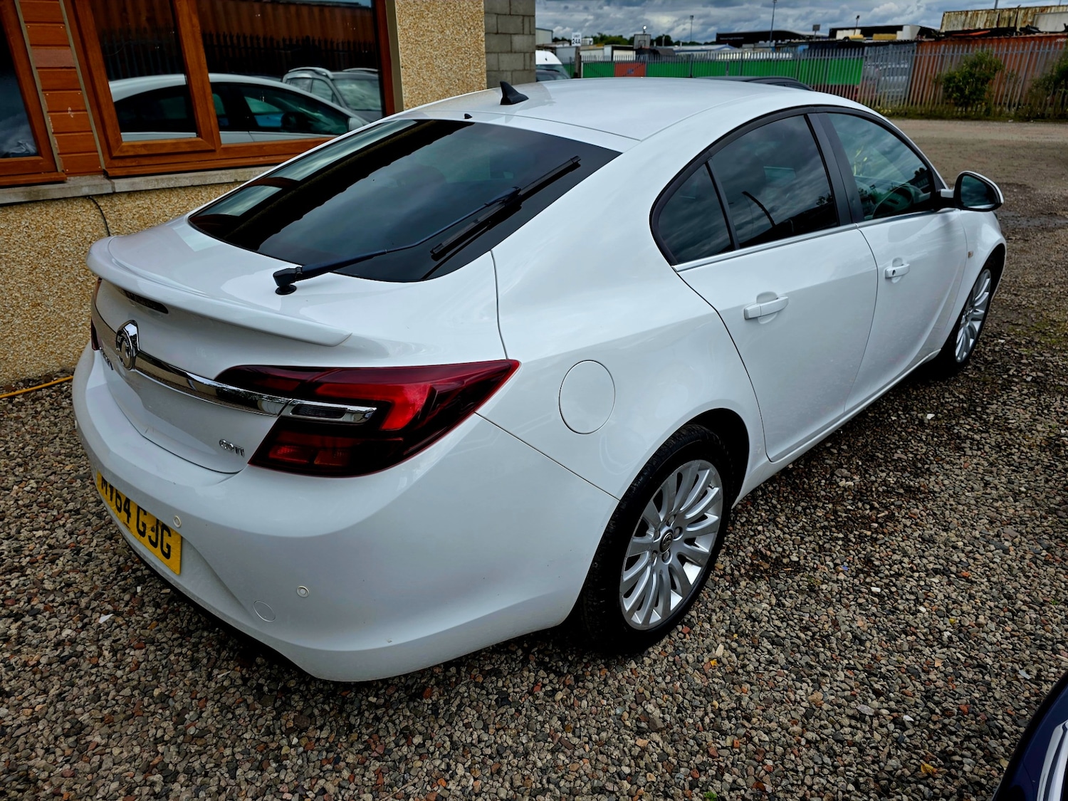 Used Vauxhall Insignia 2014 for sale - 76547960: Photo 3