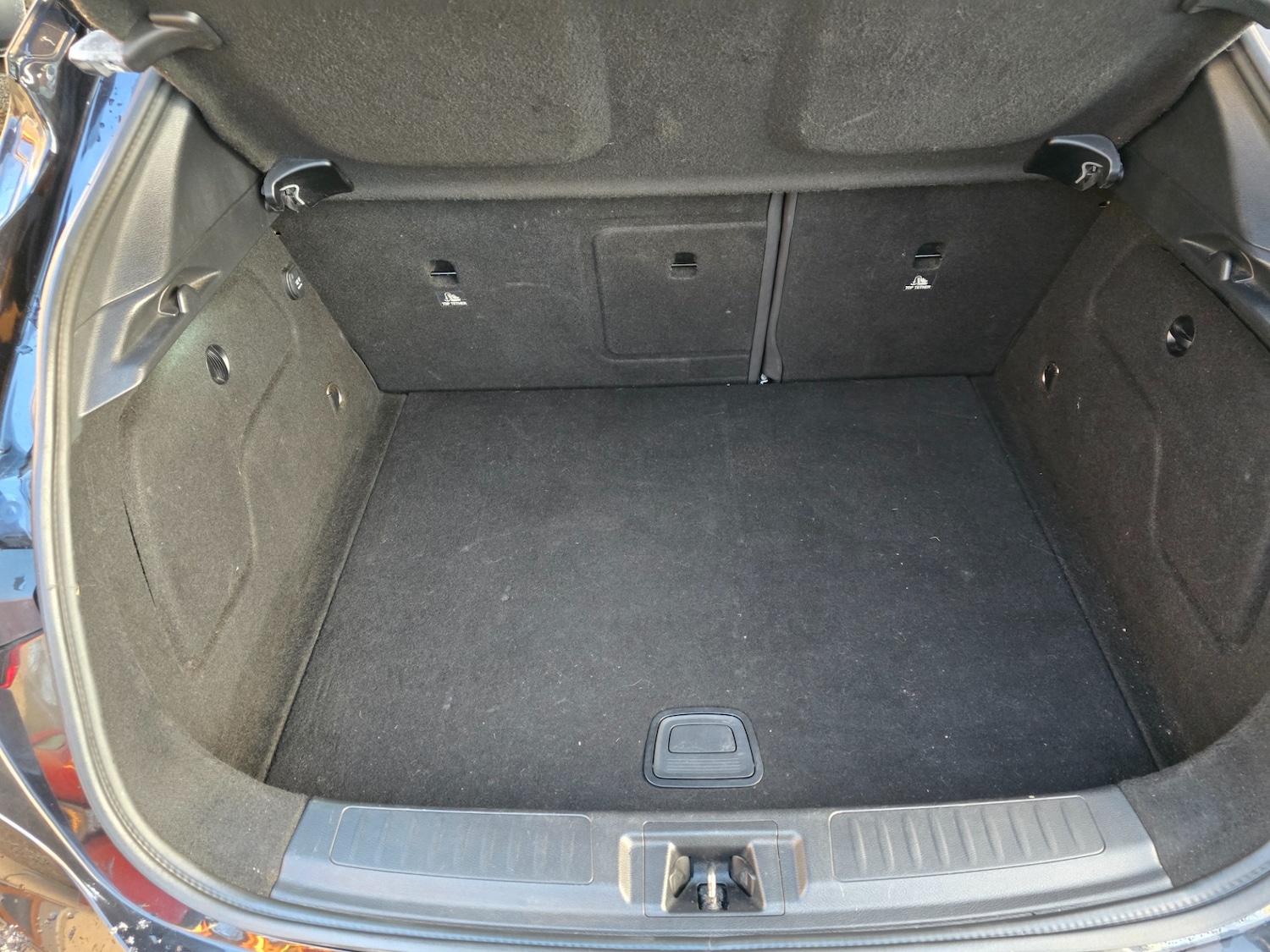 Used Infiniti Q30 2016 for sale - 76627249: Photo 24