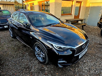 Used Infiniti Q30 2016 for sale - 76627249: Photo