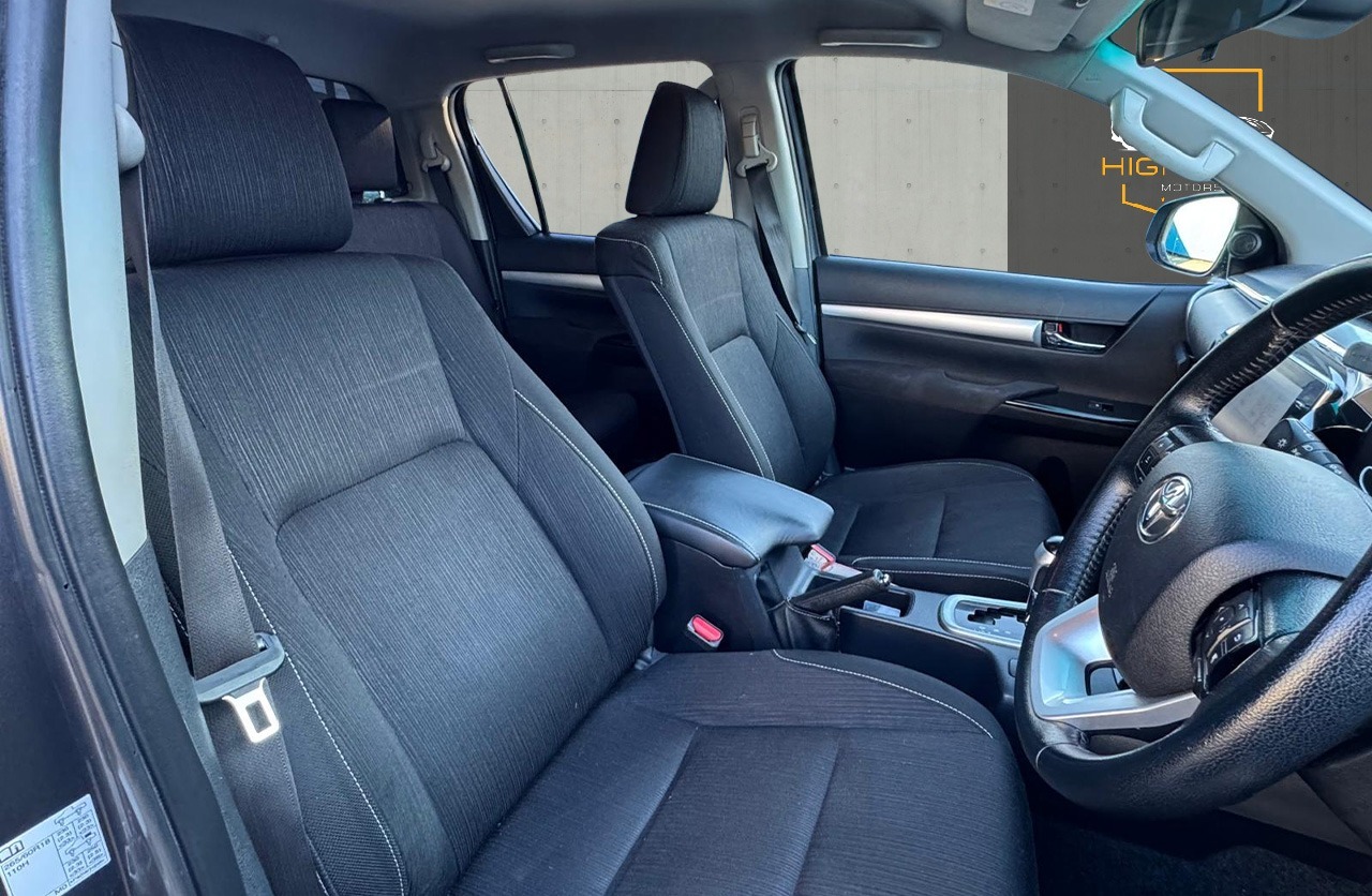 Used Toyota Hilux 2021 for sale - 77129681: Photo 12