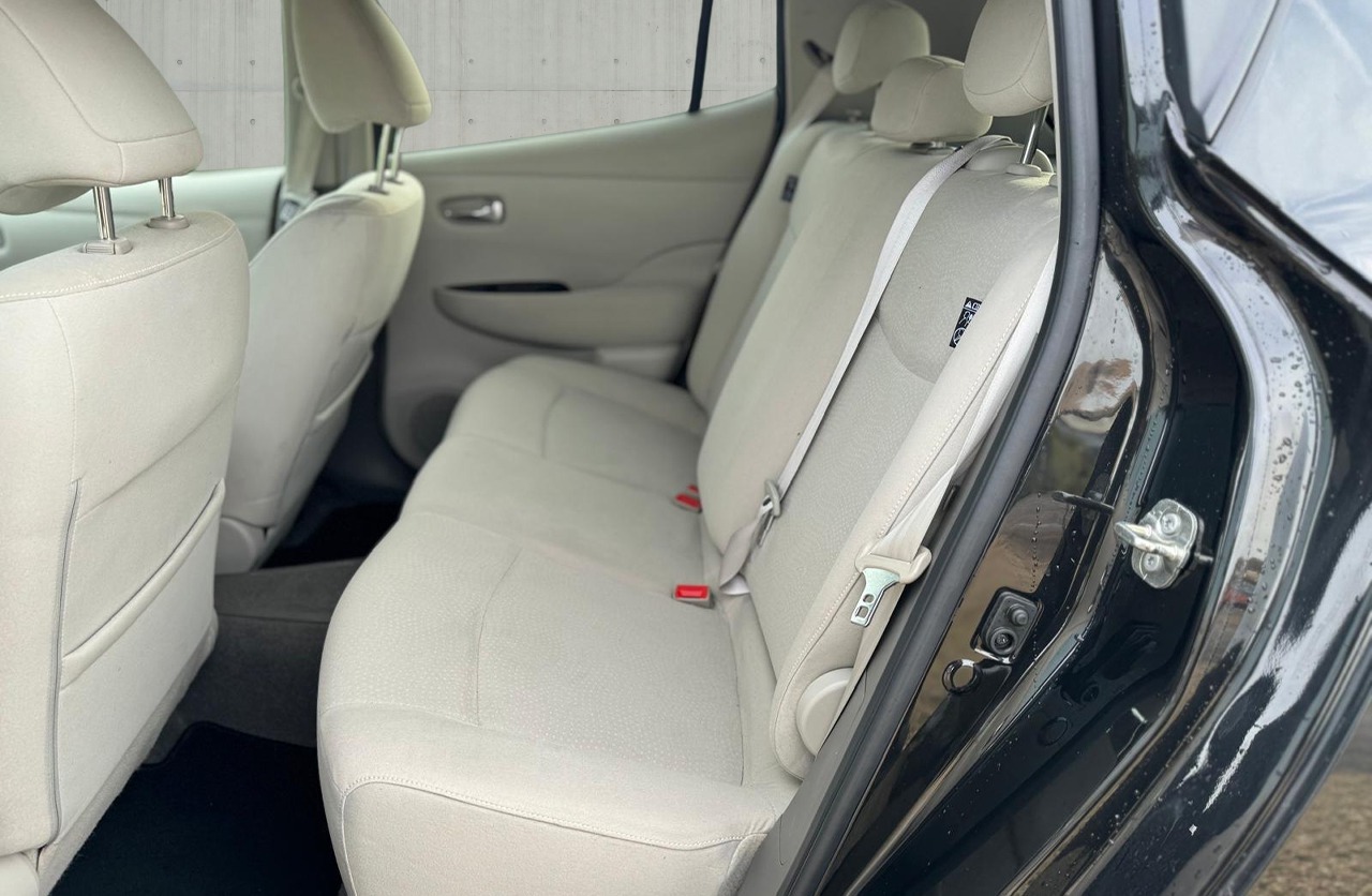 Used Nissan Leaf 2015 for sale - 76079607: Photo 6