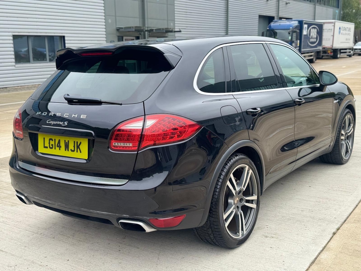 Used Porsche Cayenne 2014 for sale - 78141231: Photo 5