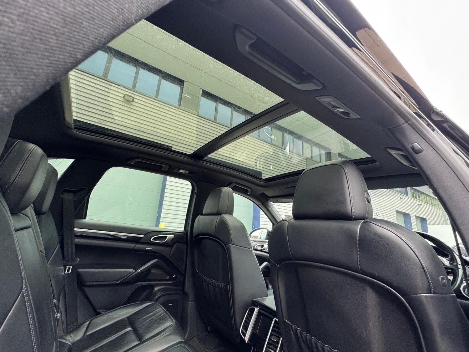 Used Porsche Cayenne 2014 for sale - 78141231: Photo 9