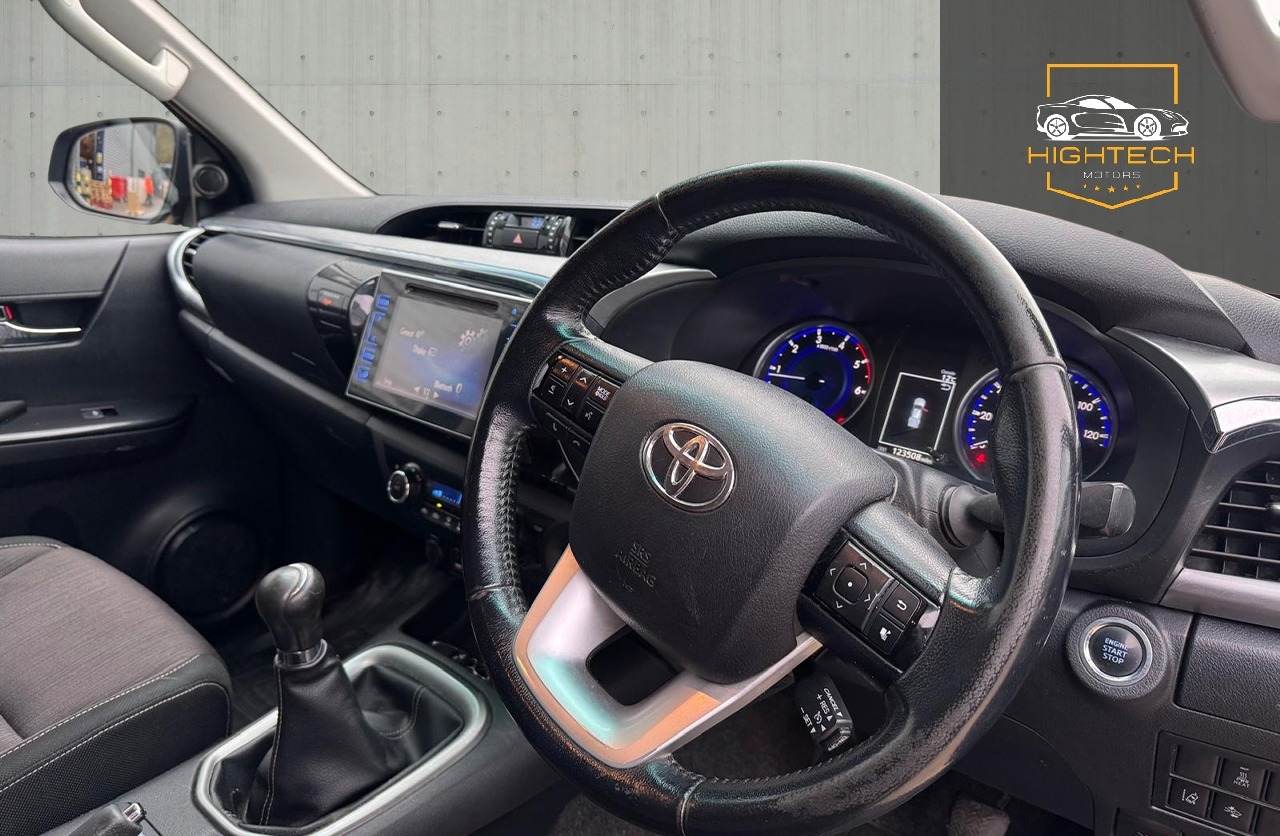 Used Toyota Hilux 2018 for sale - 76750587: Photo 10