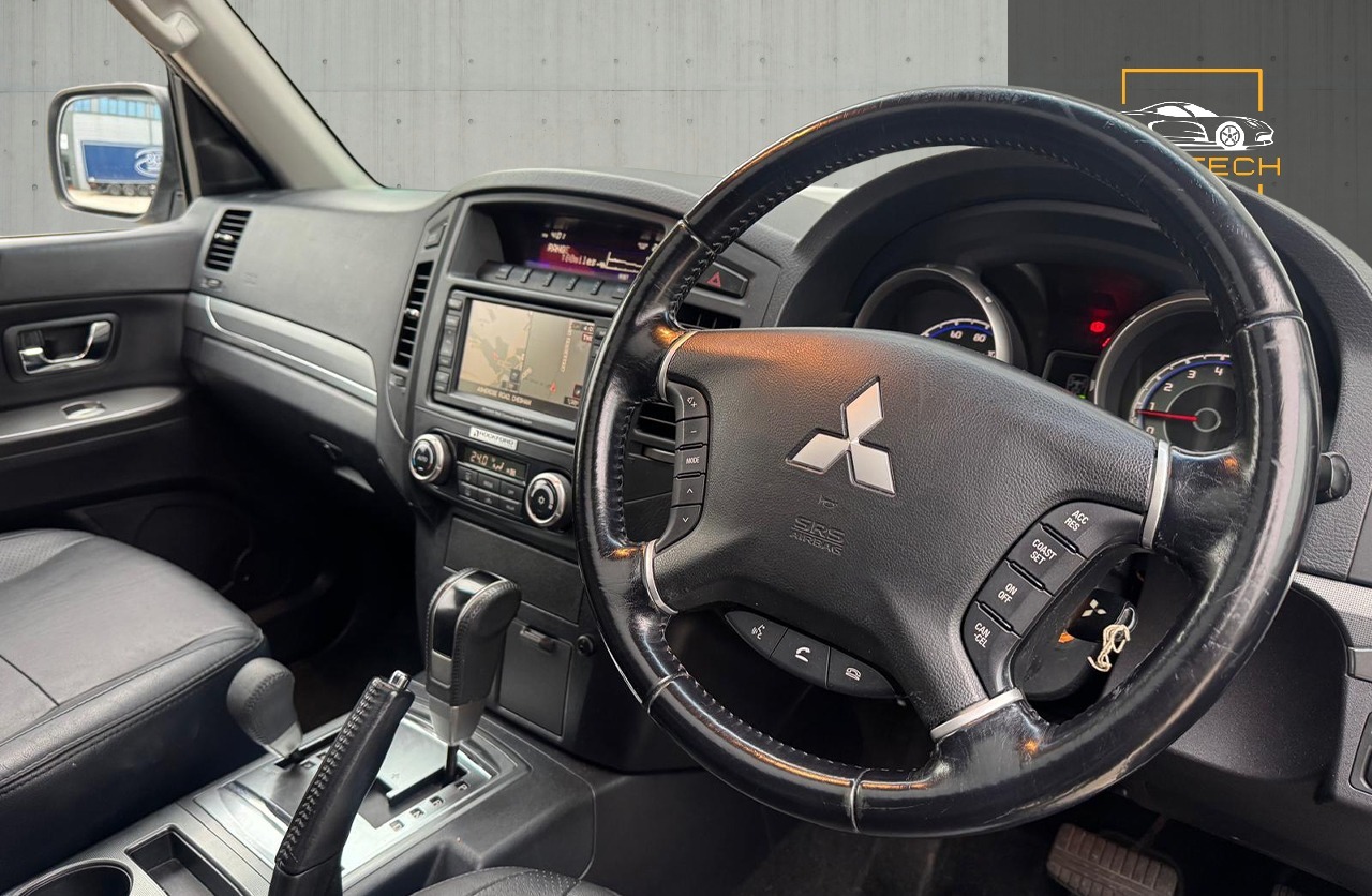 Used Mitsubishi Shogun 2010 for sale - 76591326: Photo 10