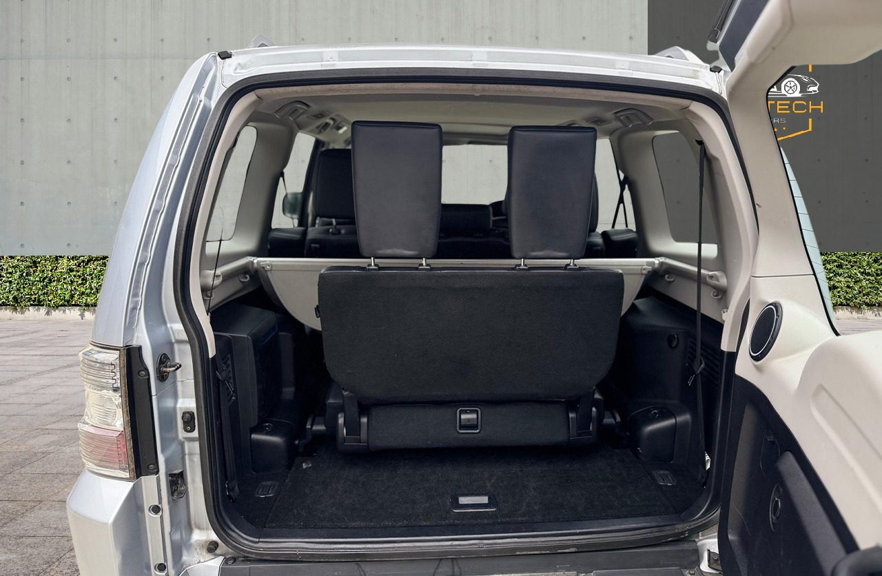 Used Mitsubishi Shogun 2010 for sale - 76030023: Photo 8