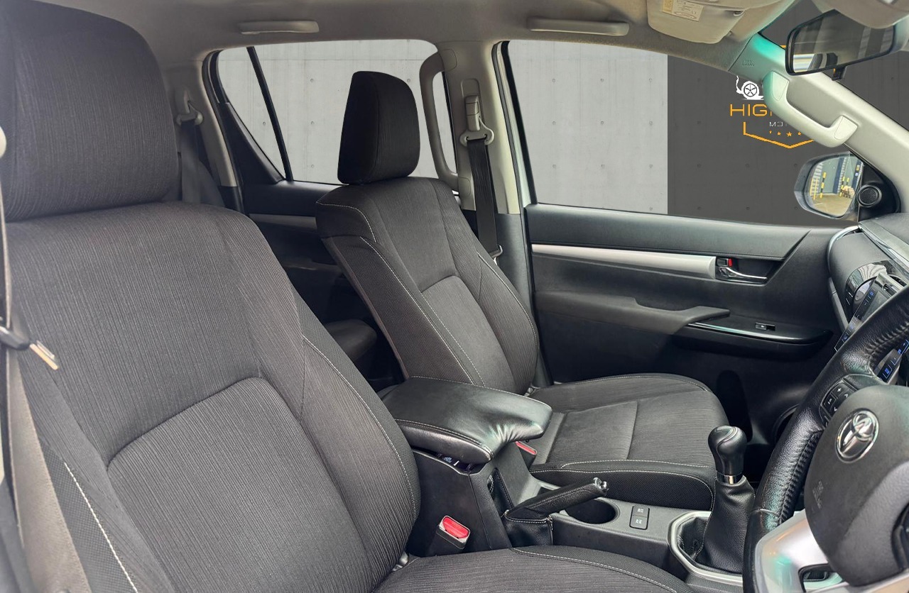 Used Toyota Hilux 2019 for sale - 77377832: Photo 11