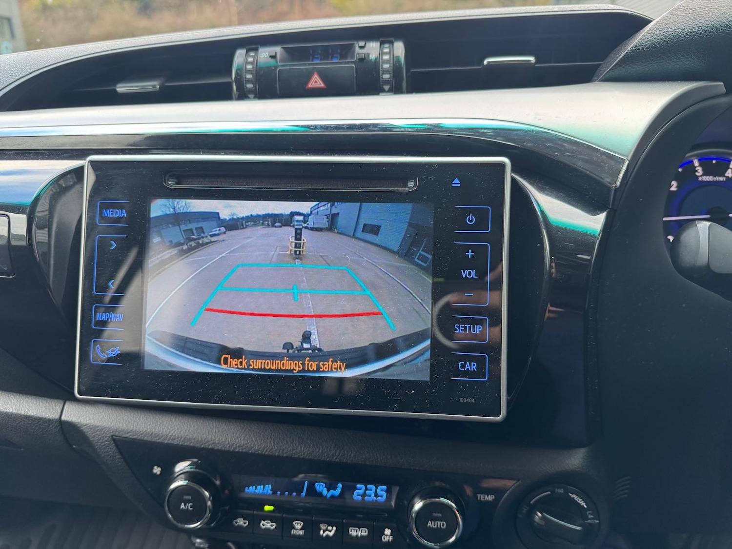 Used Toyota Hilux 2019 for sale - 77377832: Photo 16