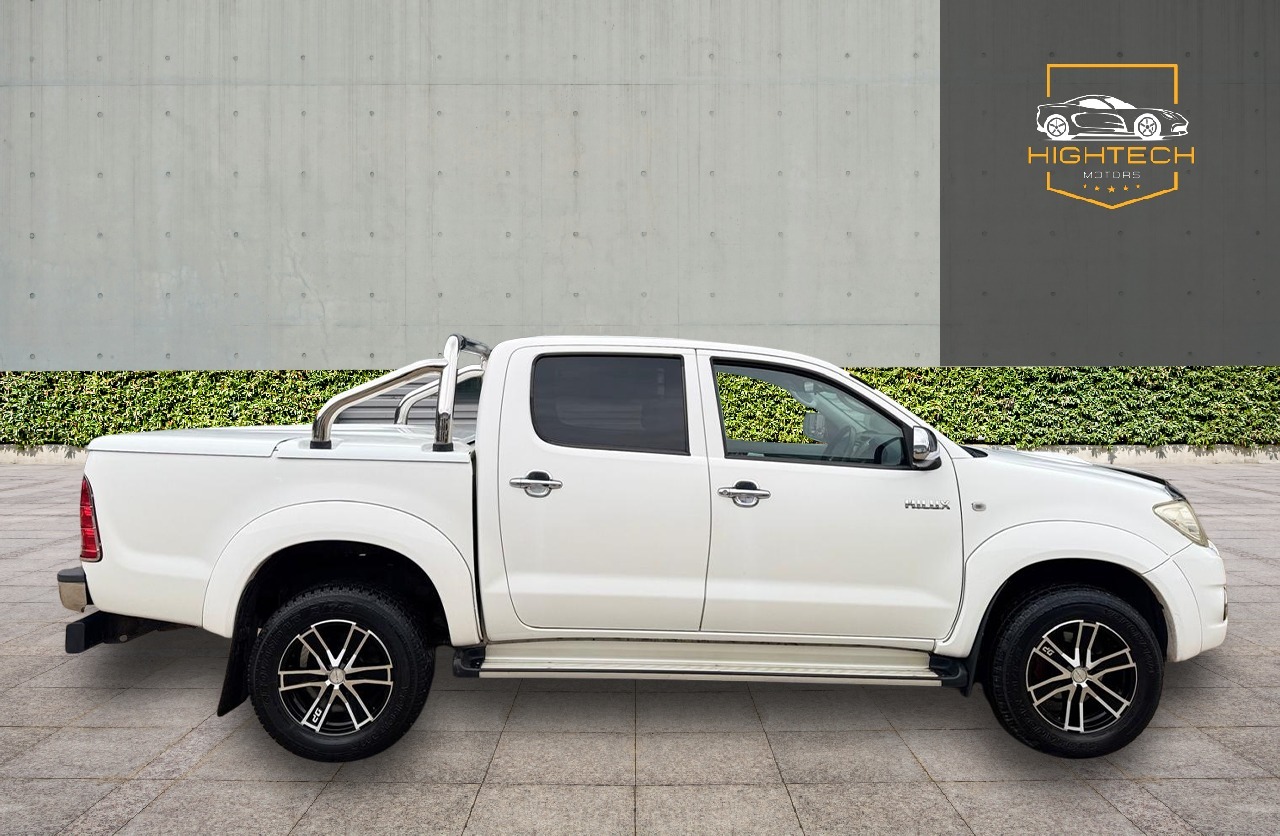 Used Toyota Hilux 2011 for sale - 77573110: Photo 4