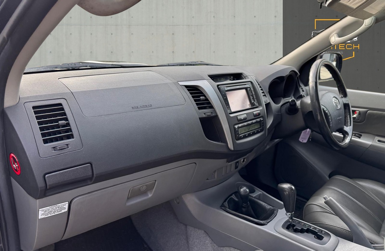 Used Toyota Hilux 2011 for sale - 76380307: Photo 15