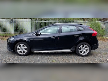Used Volvo V40 Cross Country 2014 for sale - 78646954: Photo
